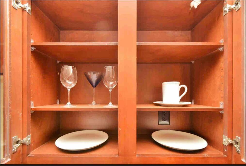 Luxury 1Bedroom/Pool View/ Galleria W/Study Desk Houston Extérieur photo